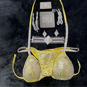 XS bikini scrunch bottom with Large top (will fit C/D cup)